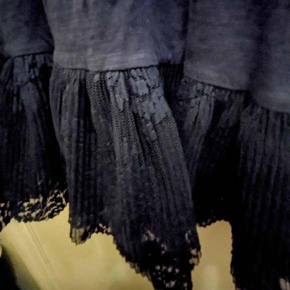 Navy blue top with lace detailing - Picture 2 of 6